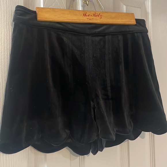 Hyfve, velvet, black, shorts, size small - Picture 3 of 6
